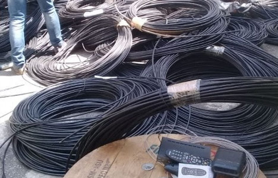 Lei aumenta pena para roubo e furto de cabos elétricos e de telefonia